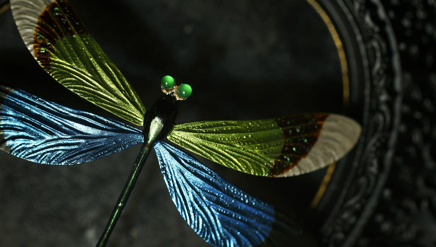Damselfly — Silver Lacquer Brooch