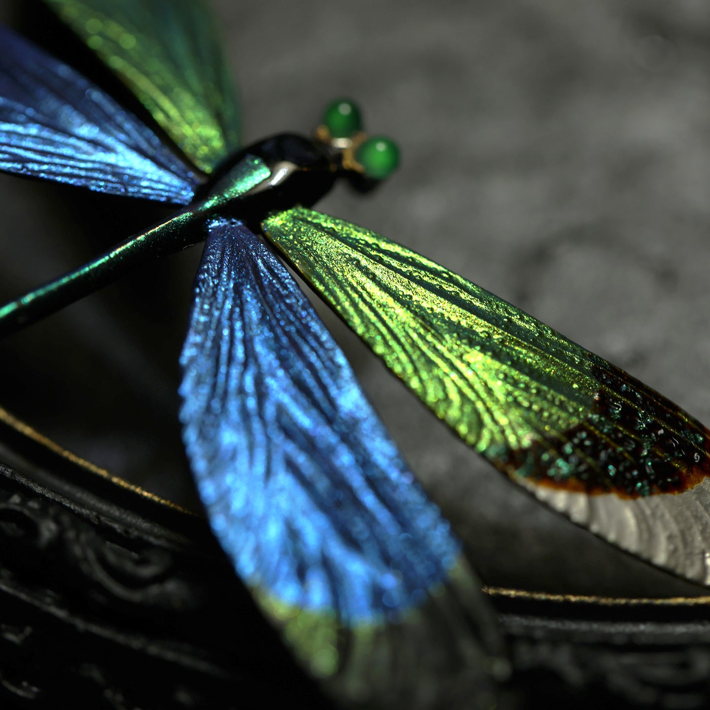 Damselfly — Silver Lacquer Brooch