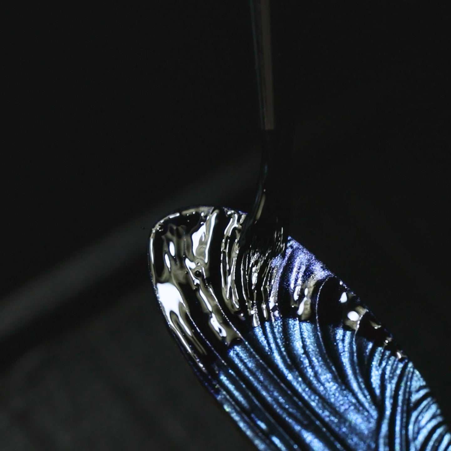 Damselfly — Silver Lacquer Brooch