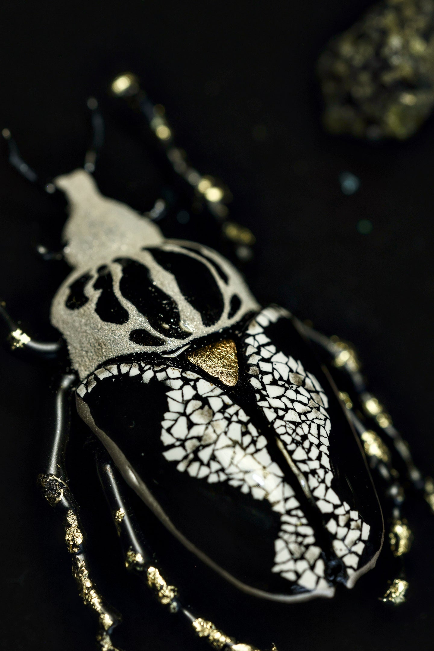 Goliath Beetle — Lacquer Brooch