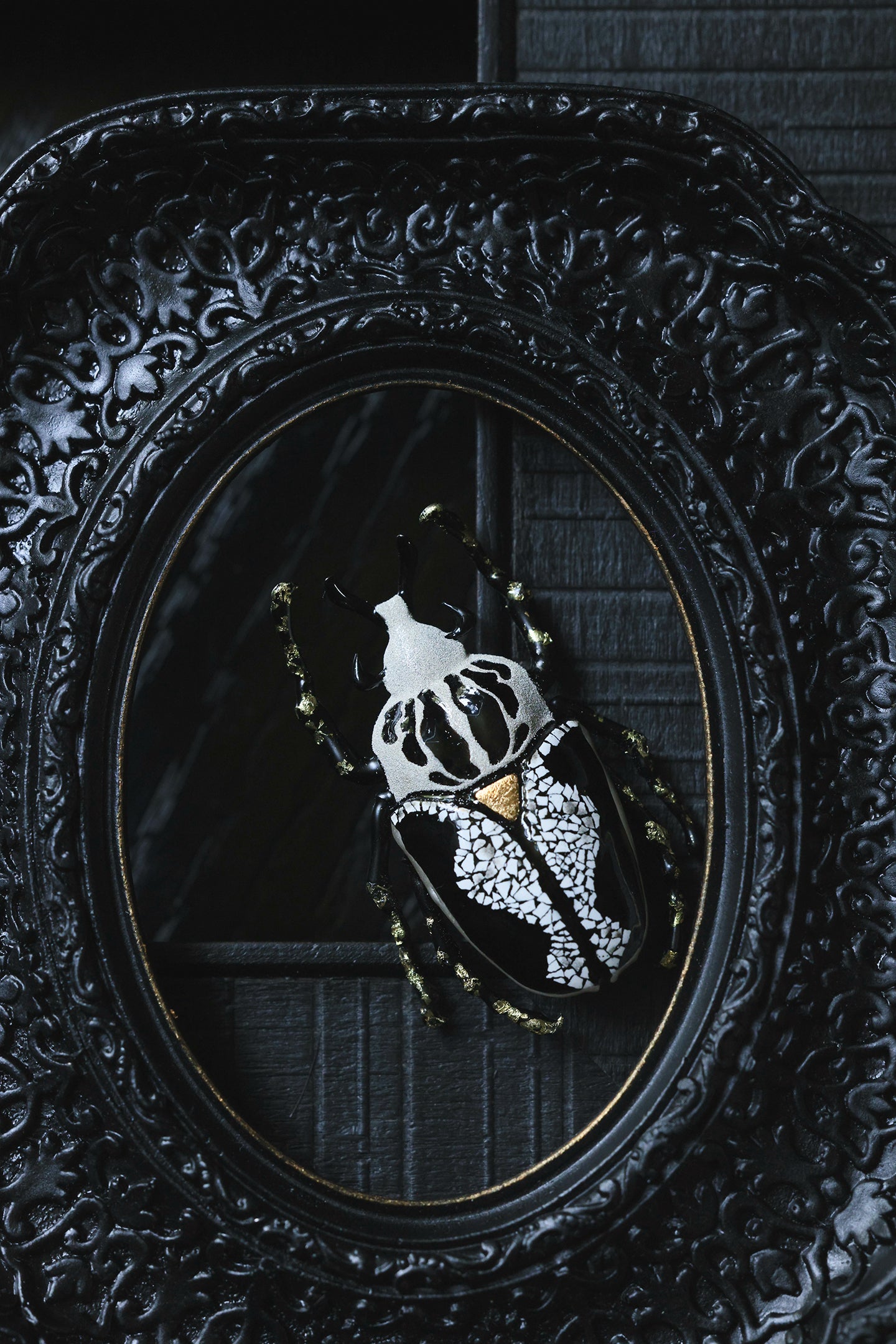 Goliath Beetle — Lacquer Brooch
